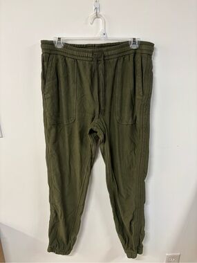 Athleta Green Joggers Size Medium Tall